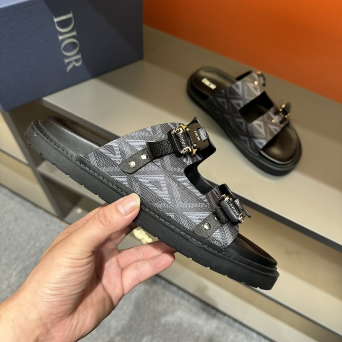 入手困難 ディオール n級品 の最新H-TownシリーズOblique厚底スリッパサンダル