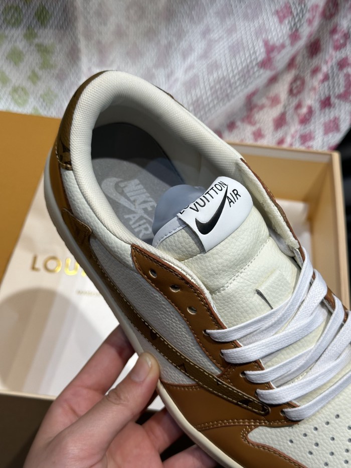 大人気 ナイキ コピーおすすめ L.v X nike連名ローカットカジュアルスニーカー