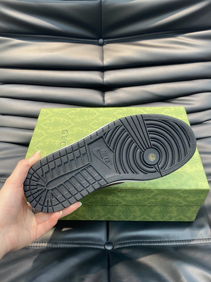 追跡付 ナイキ n級品 Gucci X nike連名ローカットカジュアルスニーカー