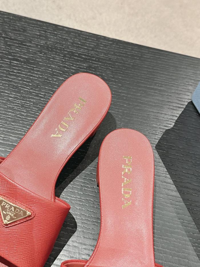 日本未入荷 プラダ コピー 2024新トリコロール三角ヒール角ミューラースリッパ