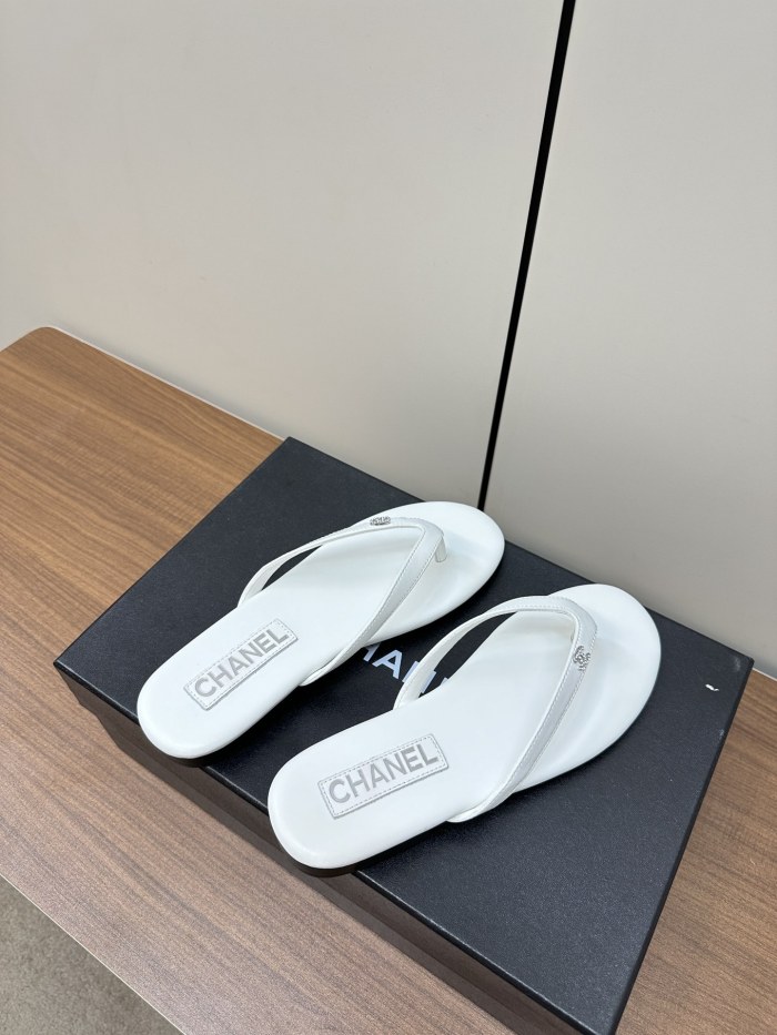 日本未入荷 シャネル 偽物通販 夏用スリッパ