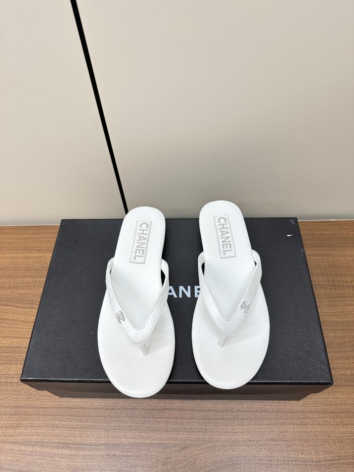 日本未入荷 シャネル 偽物通販 夏用スリッパ
