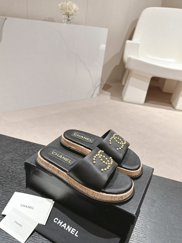 超奇跡の入荷☆ シャネル コピーおすすめ のビーチシューズ