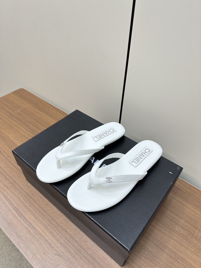 日本未入荷 シャネル 偽物通販 夏用スリッパ