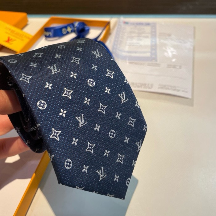 追跡付 ルイヴィトン コピーおすすめ 精緻なロゴジャカード