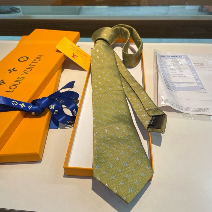 【話題商品！】ルイヴィトン 激安偽物 精緻なロゴジャカード