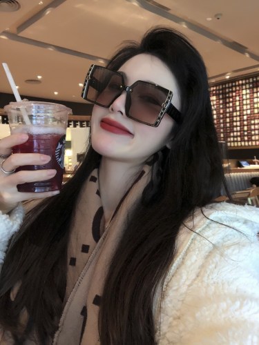 高品質 ルイヴィトン コピー lvビッグフレームサングラス2色