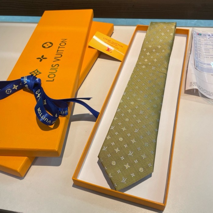 【話題商品！】ルイヴィトン 激安偽物 精緻なロゴジャカード