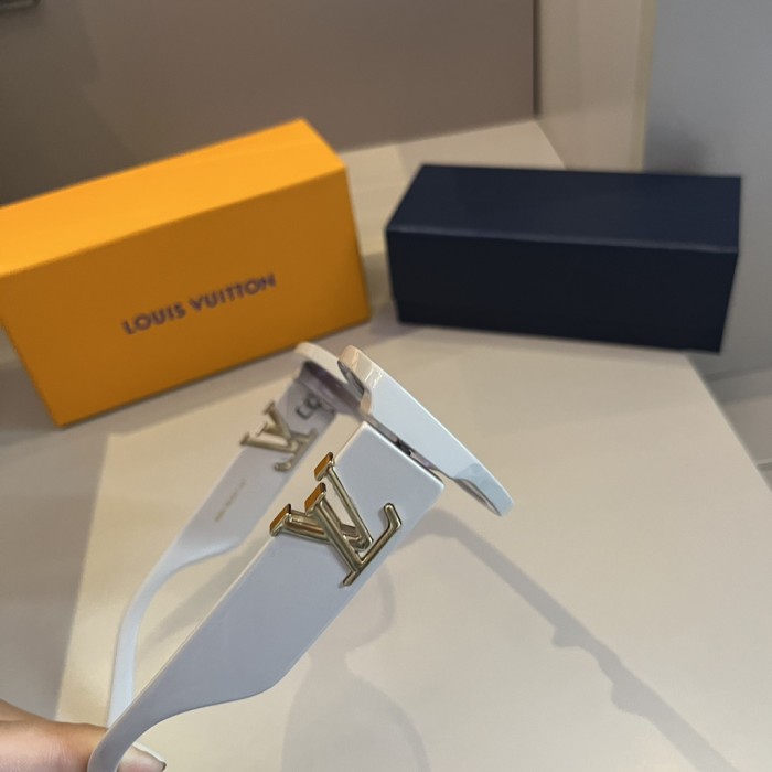 超奇跡の入荷☆ ルイヴィトン 激安偽物 LVサングラス