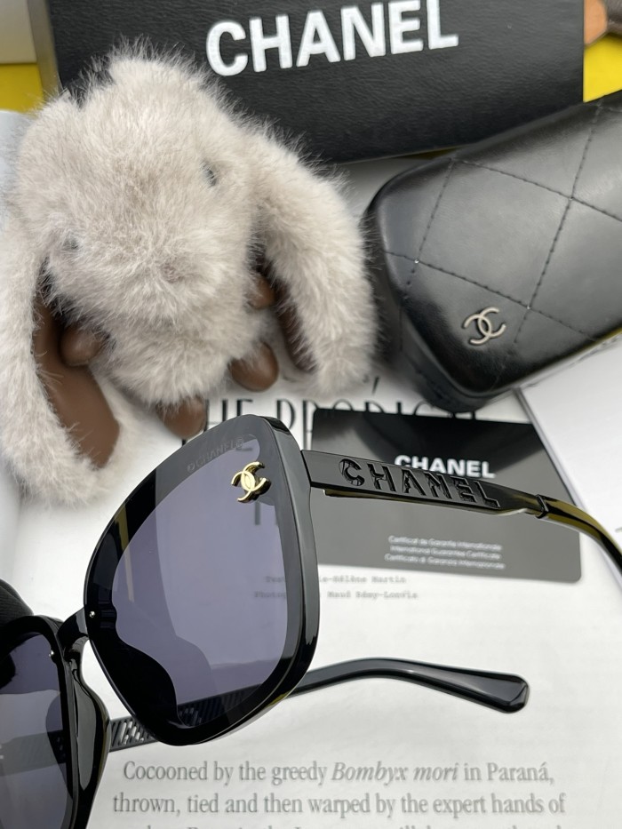 【話題商品！】シャネル コピーおすすめ ルのサングラスは春夏の最新眼鏡
