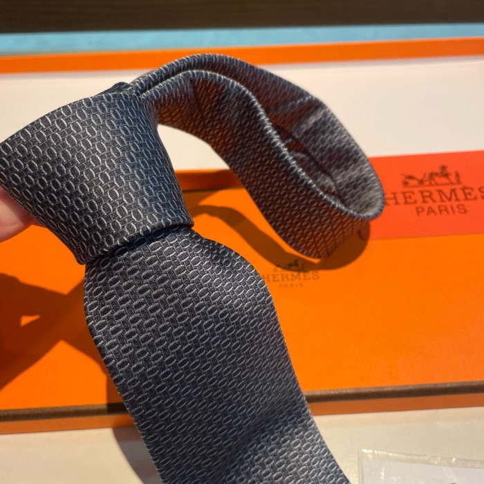 超話題! エルメス 激安通販 メンズの新しいネクタイシリーズは