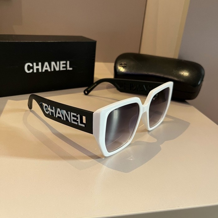 稀少 シャネル スーパーコピー 中古サングラス