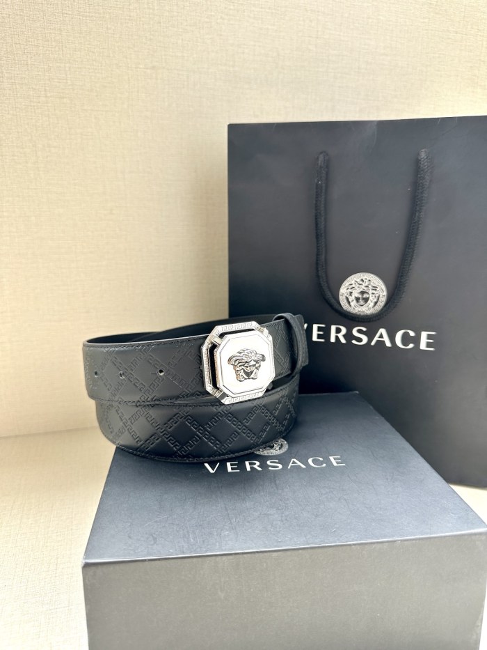 累積売上総額第１位！ヴェルサーチ スーパーコピー Versaceベルト