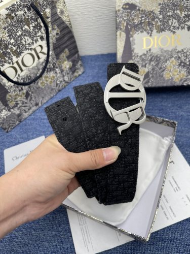 入手困難 ディオール 激安偽物 diorベルト