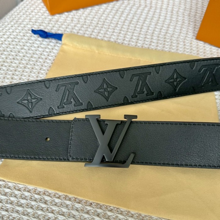 入手困難 ルイヴィトン n級品 OEiI両面ベルト