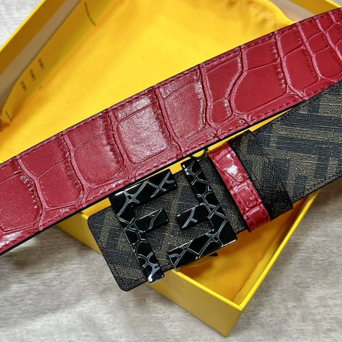 【限定】フェンディ スーパーコピー ダブルリング正逆用ベルトFFボタンバックル