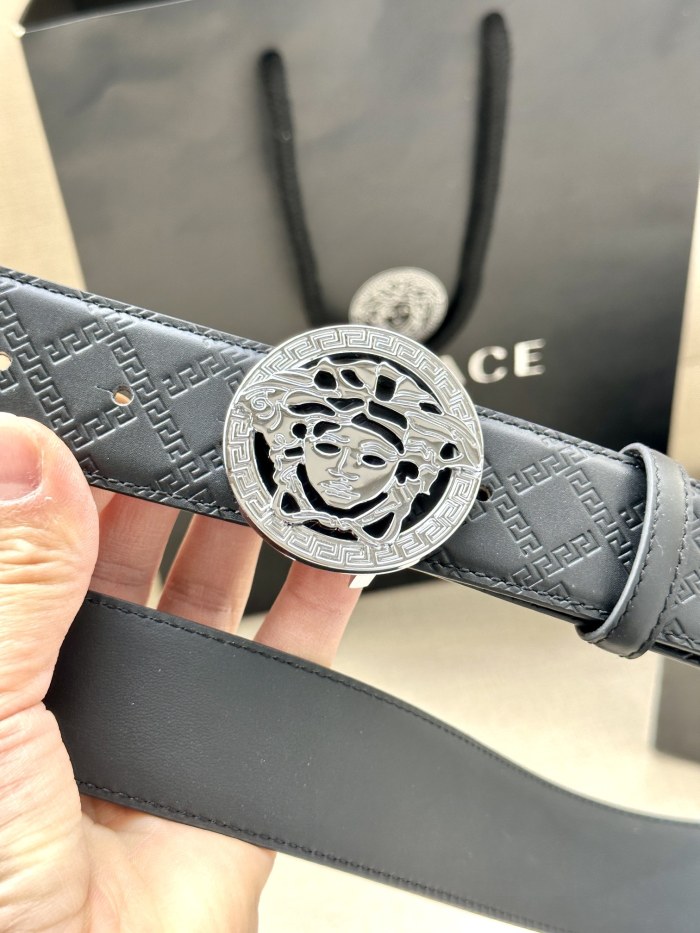 一目惚れ♪ ヴェルサーチ n級品 Versaceベルト