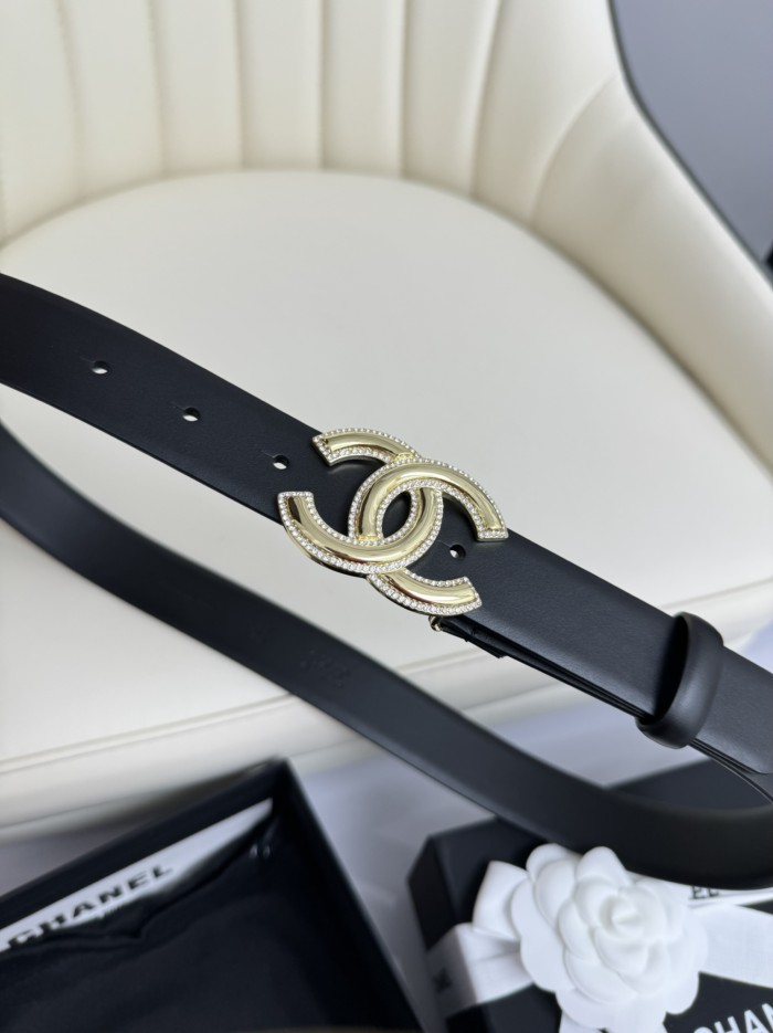 日本未入荷 シャネル n級品 chanelベルト