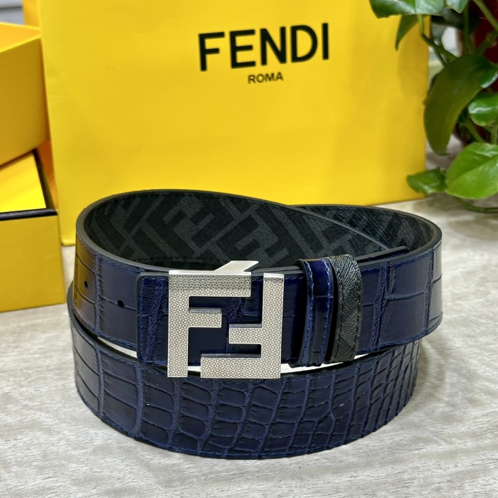 【話題商品！】フェンディ スーパーコピー ダブルリング正逆用ベルトFFボタンバックル