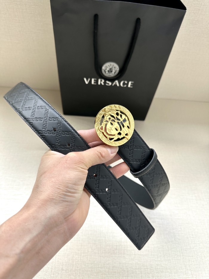 一目惚れ♪ ヴェルサーチ n級品 Versaceベルト