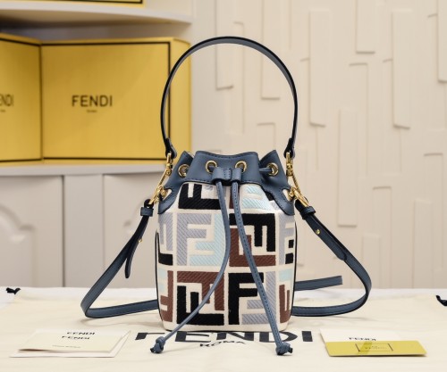 超話題! フェンディ コピーおすすめ FENDIバケツ大容量