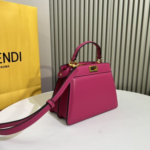 【話題商品！】 フェンディ コピーおすすめ Fendiの最新子猫バッグ