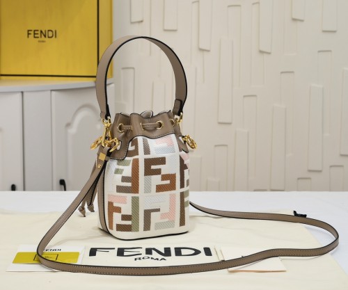高品質 フェンディ 偽物通販 FENDIバケツ大容量