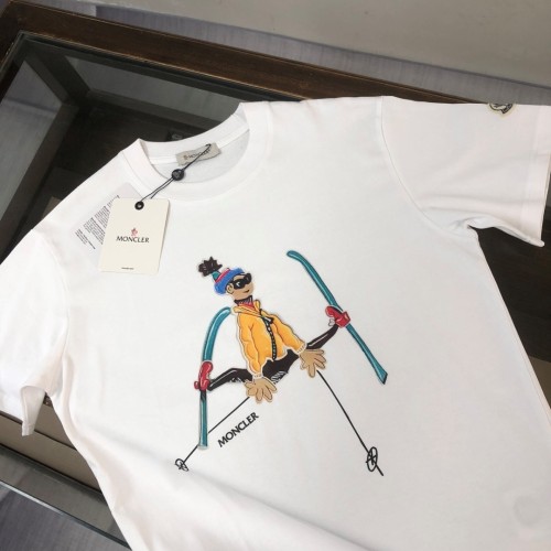使い勝手良し モンクレール 激安通販 2024 ss新作スキー人形重工刺繍丸首半袖Tシャツ