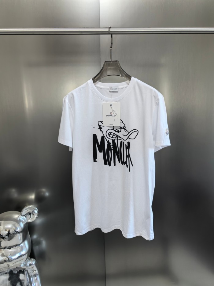 追跡付 モンクレール n級品 ドナルドダック趣味のアルファベットプリント半袖Tシャツ