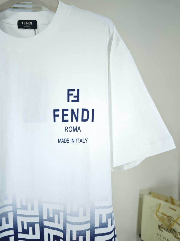 高品質 フェンディ 激安通販 コットンクルーネック半袖Tシャツ2色