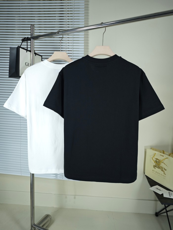 超話題!フェンディ 偽物通販 悪魔の目男女同じコットン丸首半袖Tシャツ2色
