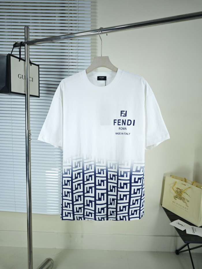 高品質 フェンディ 激安通販 コットンクルーネック半袖Tシャツ2色