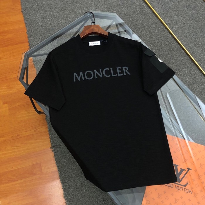 大人気 モンクレール 偽物通販 2024春夏新作プリントポケットロゴラウンドネック半袖Tシャツ