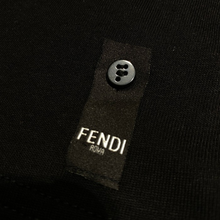 超話題! フェンディ コピーおすすめ ジャカードピールジップポケットパッチワーク半袖Tシャツ