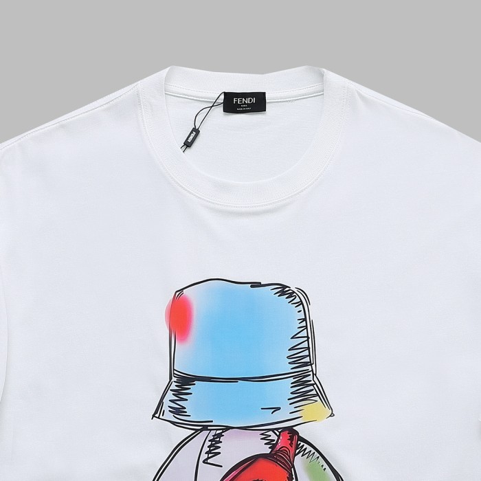 使い勝手良し フェンディ n級品 の新型クマ柄プリントTシャツ
