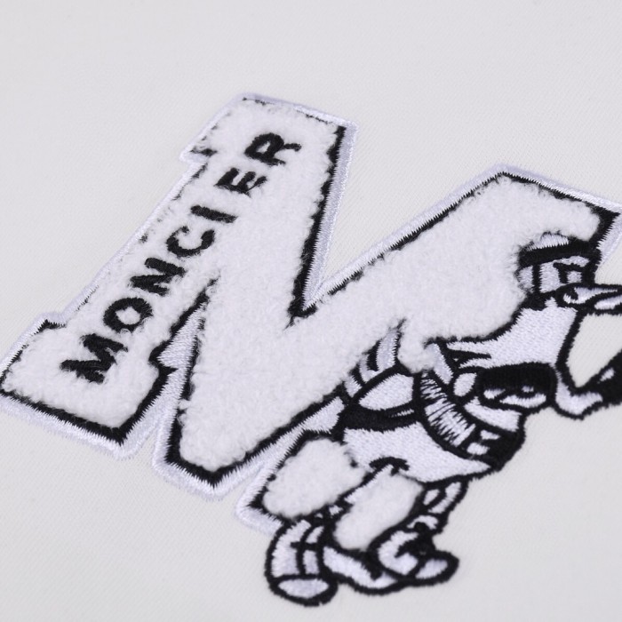 【限定】モンクレール コピー 2024春夏ベーシックMアルファベット斑点犬タオル刺繍ラウンドネック半袖Tシャツ