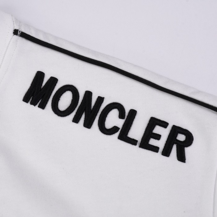 追跡付 モンクレール コピーおすすめ 刺繍バッグショルダーリボンデザインラウンドネック半袖Tシャツ