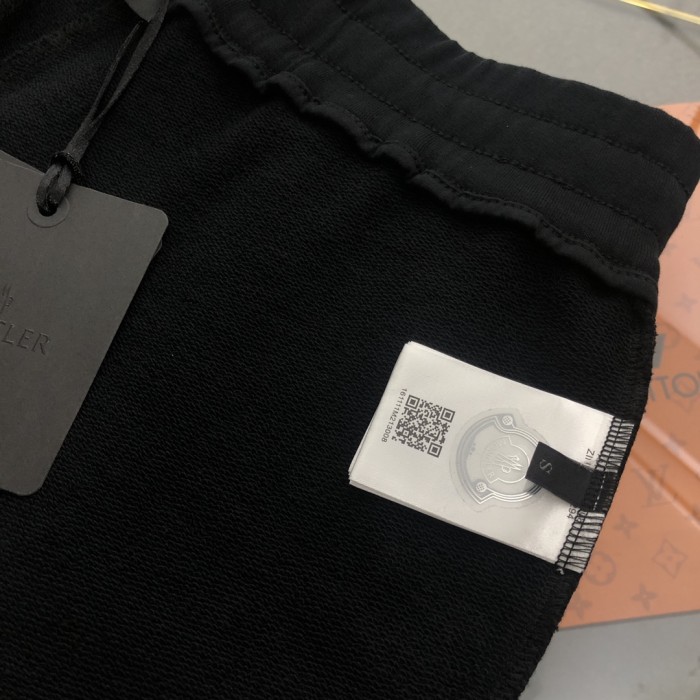 【限定】モンクレール コピー 2024ロゴシリコンプリントパンツ