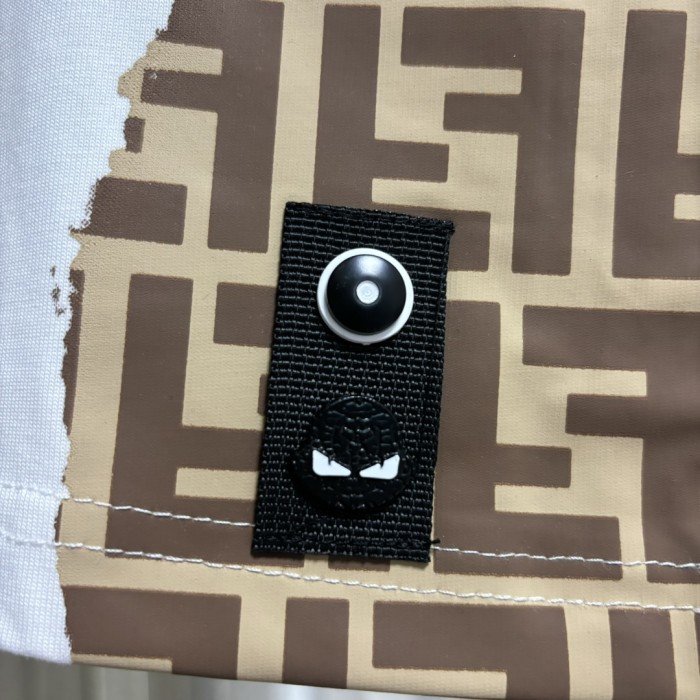 【話題商品！】フェンディ コピー グラフィティプリントおしゃれなオールインワン半袖Tシャツ