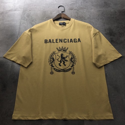 大人気 バレンシアガ コピーおすすめ 2024新作ハンドパスポートシリーズプリント半袖Tシャツ