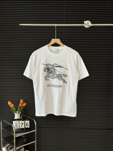 追跡付 バーバリー 偽物通販 夏の胸元刺繍戦馬カップル半袖Tシャツ
