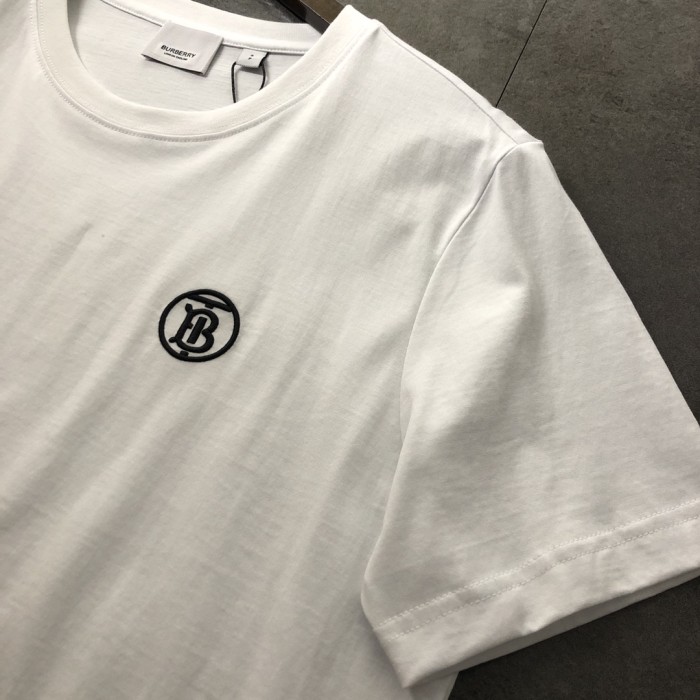 使い勝手良し バーバリー 激安通販 2024新作ロゴ刺繍クラシック半袖Tシャツ