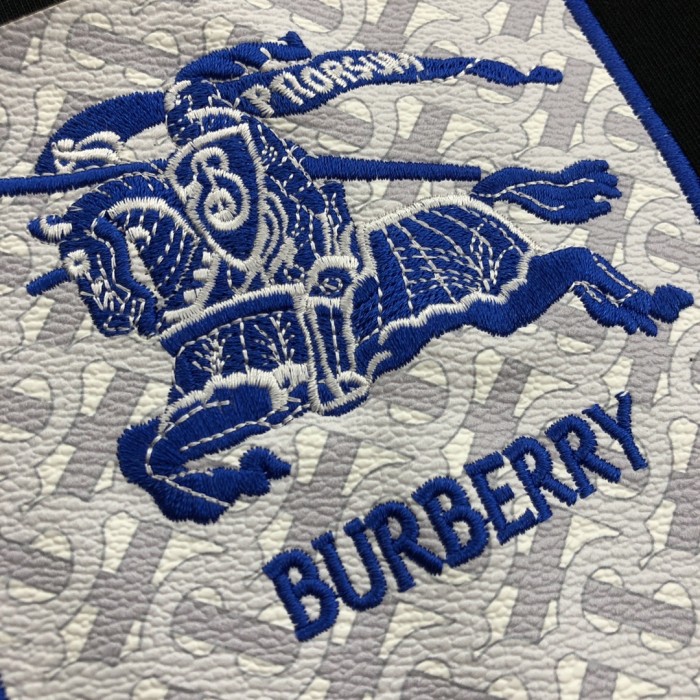 一目惚れ♪ バーバリー 激安偽物 2024新作刺繍戦馬ポケット半袖Tシャツ