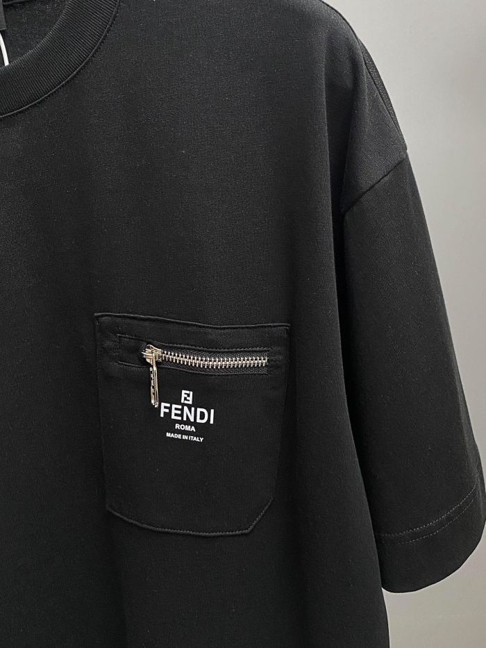 累積売上総額第１位！フェンディ n級品 24SS半袖Tシャツ