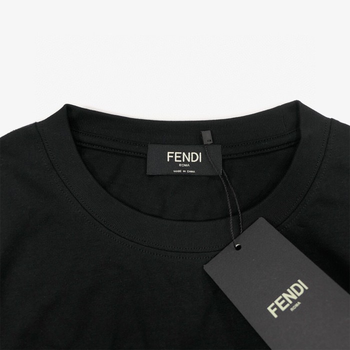 ★超人気 フェンディ コピー アルファベットロゴ蛍光緑プリントラウンドネック半袖Tシャツ