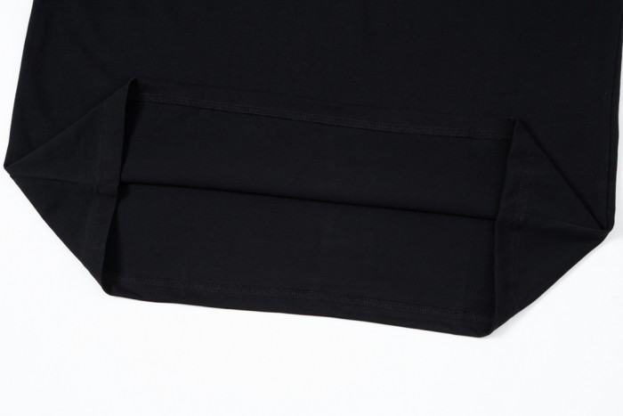 使い勝手良し バーバリー スーパーコピー バンプアルファベットエンボスＴシャツ