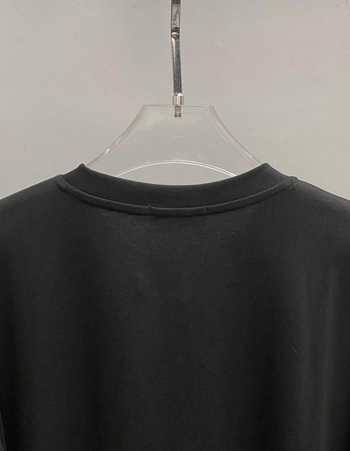 超奇跡の入荷☆ フェンディ コピー 24SS半袖Tシャツ