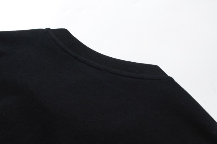一目惚れ♪ バーバリー 激安通販 チェーンプリントクルーネック半袖Tシャツ