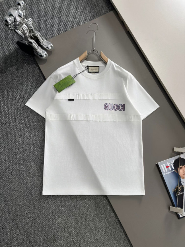使い勝手良し グッチ 激安通販 2024早春爆金胸元に刺繍Tシャツ