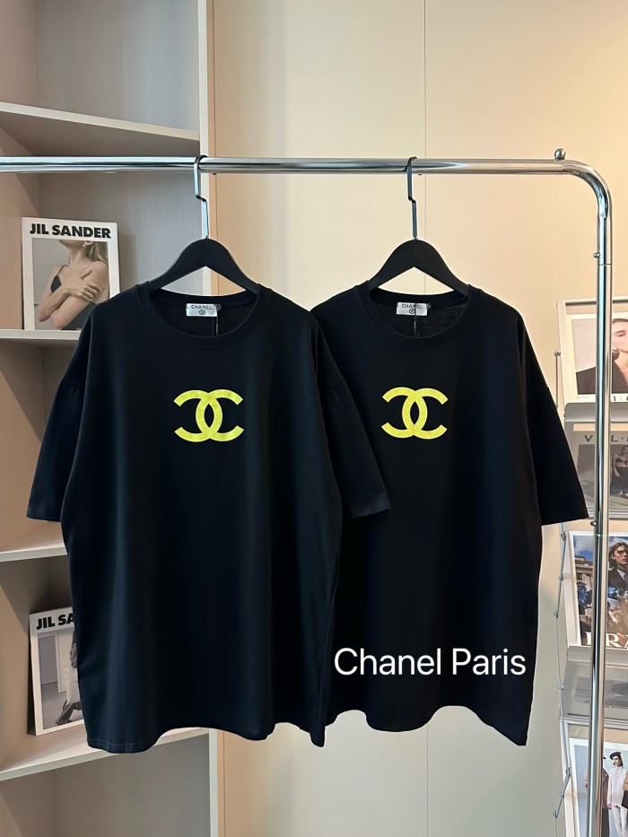 入手困難 シャネル 激安通販 の新重工業フロマージュロゴ半袖Tシャツ